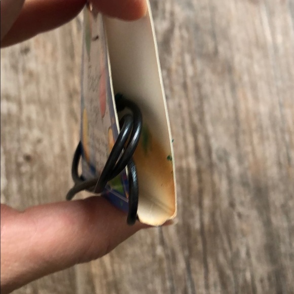 🔴 NWT Class of 2000 Cross Necklace and Pin - Picture 3 of 3